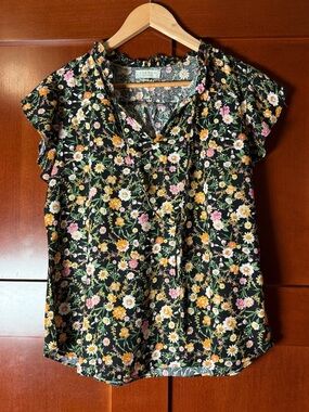 Status Dark Floral Flutter Rayon Sleeve Blouse Size Large